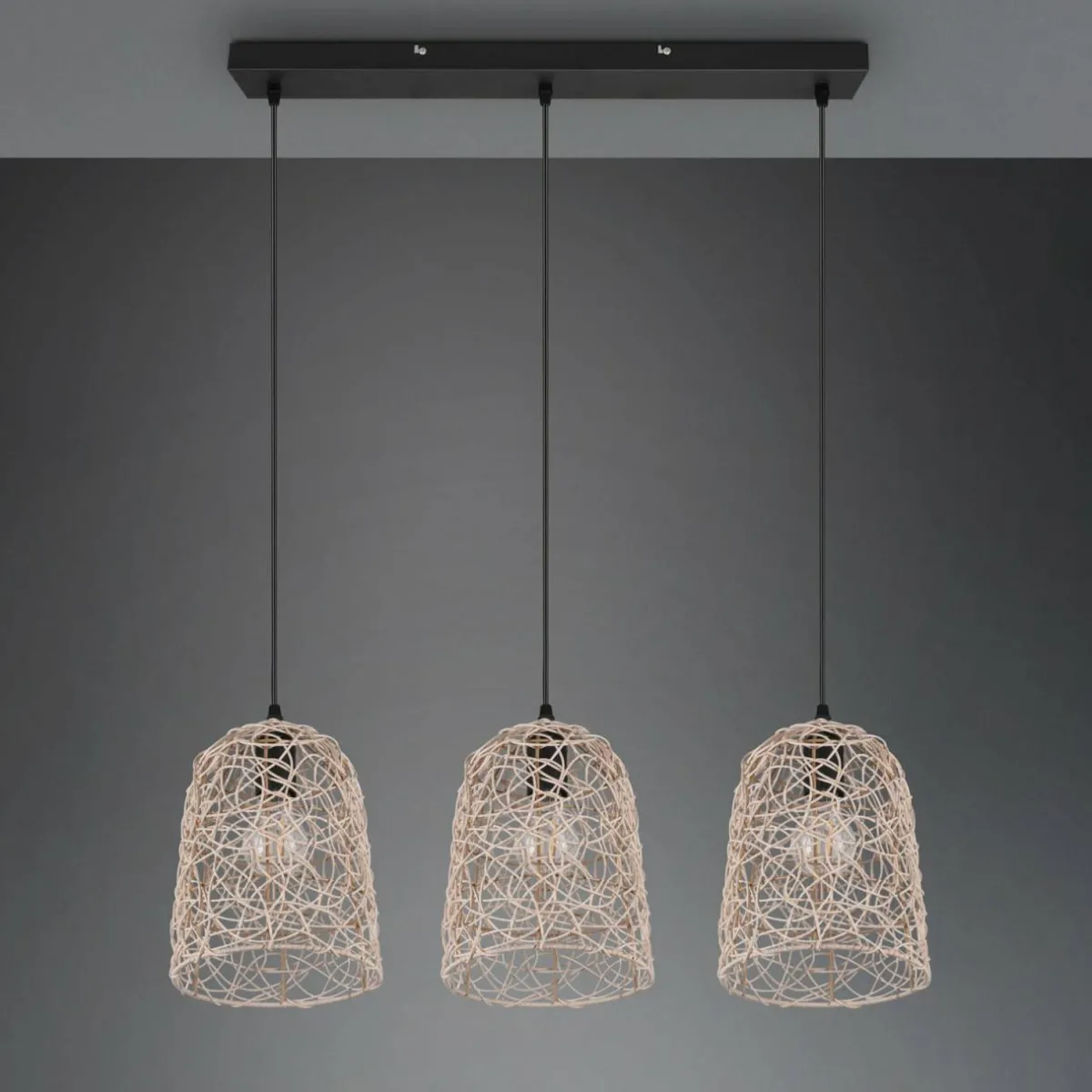 suspension_lovis_en_rotin_tress__trois_lampes_3.webp Best Sale Reality Leuchten Suspension Lovis en rotin tressé, à trois lampes