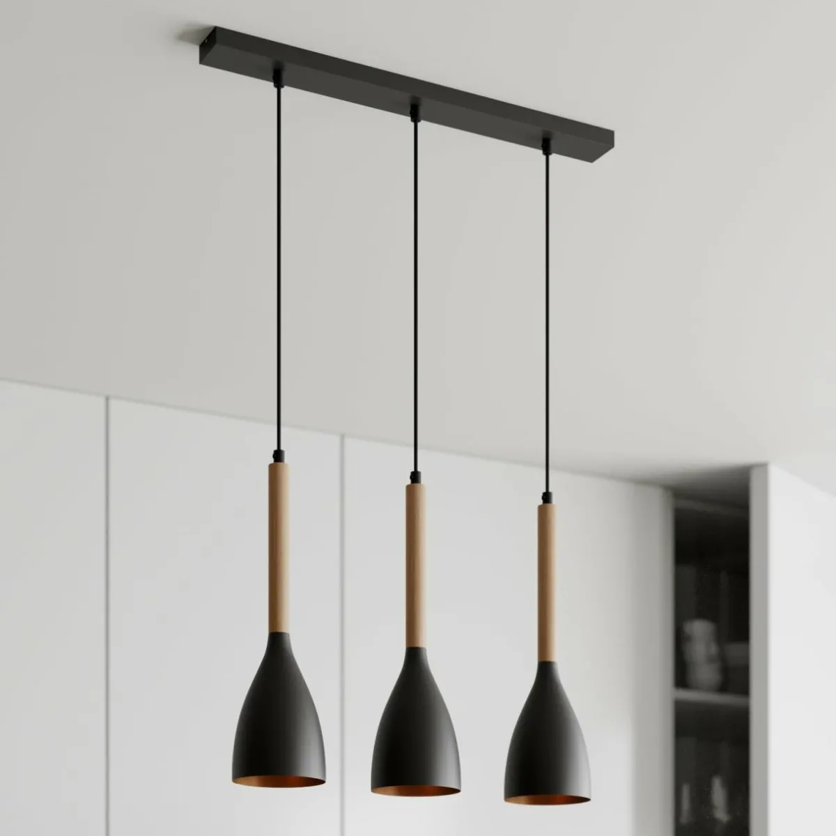 suspension_muza___lampes_noiredore_0.webp Online Luminex Suspension Muza à 3 lampes, noire/dorée