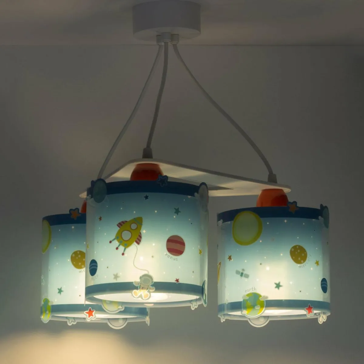 suspension_pour_enfants_planets___lampes_0.webp Hot Dalber Suspension pour enfants Planets, à 3 lampes