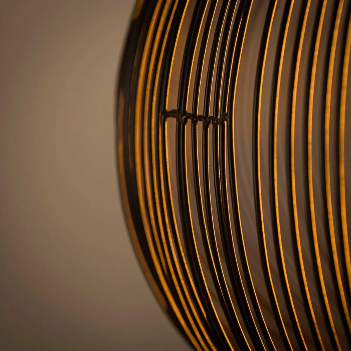 suspension_rippberg_noire__une_lampe_3.webp Store Zijlstra Suspension Rippberg, noire, à une lampe