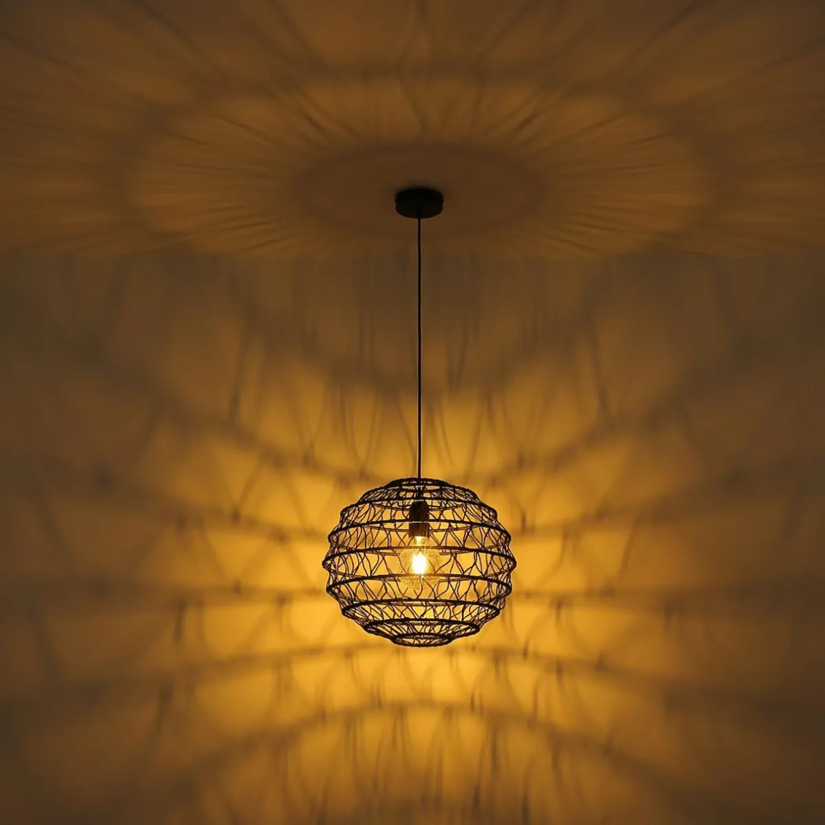 suspension_senni_noir___cm_0.webp Online Globo Suspension Senni, noir, Ø 39 cm