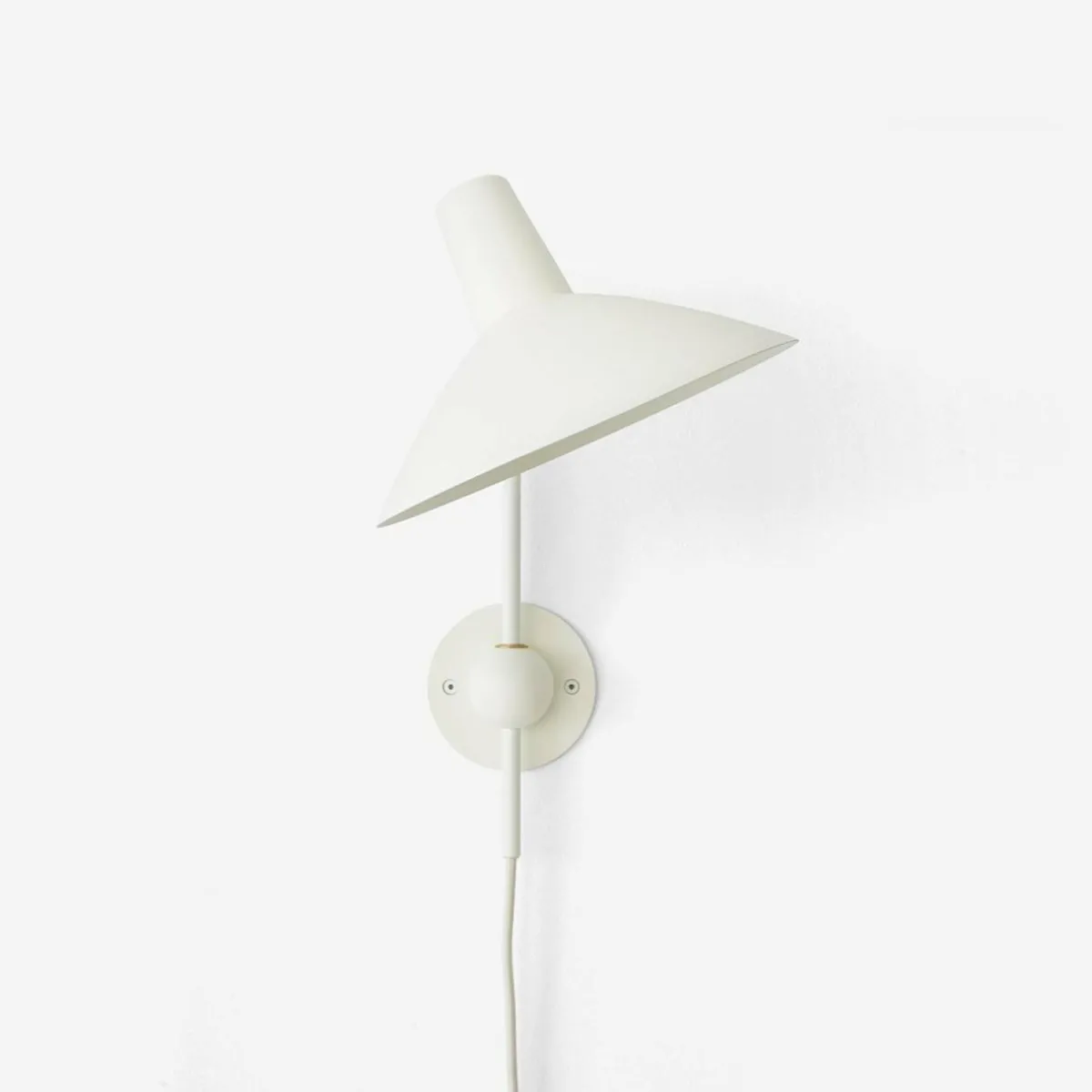 tradition_applique_murale_tripod_hm_blanc_cble_dalimentation__fiche_2.webp Sale &Tradition Applique murale Tripod HM12, blanc, câble d'alimentation à fiche