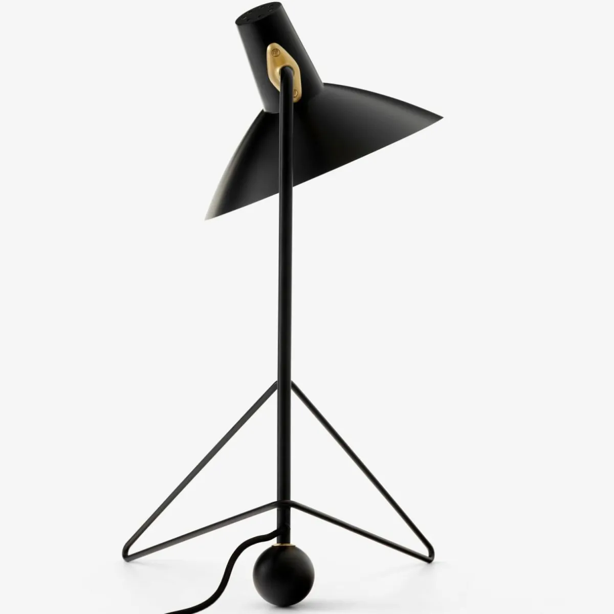 tradition_lampe__poser_tripod_hm_noir_hauteur__cm_3.webp Store &Tradition Lampe à poser Tripod HM9, noir, hauteur 45 cm